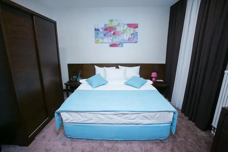 Da Vinci Boutique Hotel 바쿠 4*,