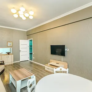  Апартаменты Luxury 2 In The Center